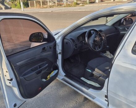 Білий Шкода Октавія, об'ємом двигуна 1.6 л та пробігом 280 тис. км за 7000 $, фото 11 на Automoto.ua