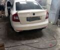 Білий Шкода Октавія, об'ємом двигуна 1.8 л та пробігом 220 тис. км за 13800 $, фото 2 на Automoto.ua