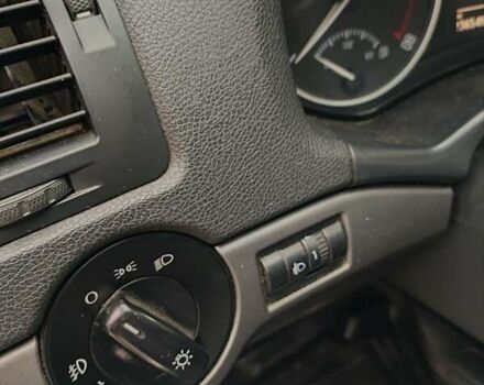 Белый Шкода Октавия, объемом двигателя 1.6 л и пробегом 286 тыс. км за 7500 $, фото 12 на Automoto.ua