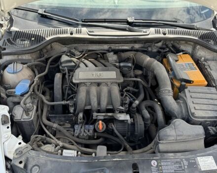 Білий Шкода Октавія, об'ємом двигуна 1.6 л та пробігом 180 тис. км за 7800 $, фото 6 на Automoto.ua