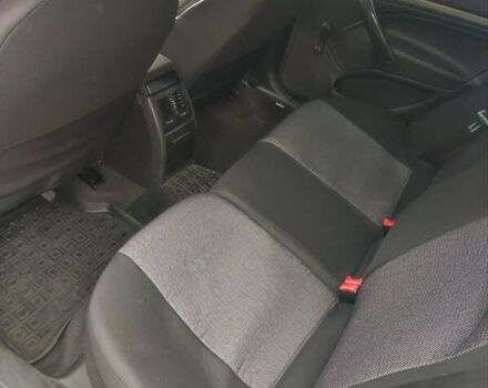 Белый Шкода Октавия, объемом двигателя 1.6 л и пробегом 286 тыс. км за 7500 $, фото 2 на Automoto.ua