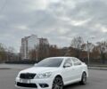 Білий Шкода Октавія, об'ємом двигуна 2 л та пробігом 202 тис. км за 11200 $, фото 1 на Automoto.ua