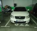 Білий Шкода Октавія, об'ємом двигуна 1.8 л та пробігом 169 тис. км за 11500 $, фото 2 на Automoto.ua