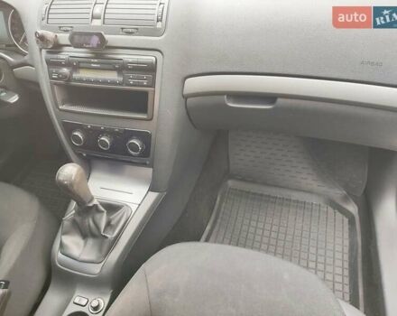 Білий Шкода Октавія, об'ємом двигуна 1.4 л та пробігом 211 тис. км за 7200 $, фото 14 на Automoto.ua