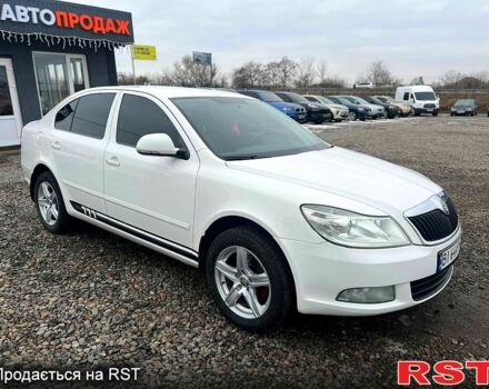 Белый Шкода Октавия, объемом двигателя 1.8 л и пробегом 249 тыс. км за 7499 $, фото 2 на Automoto.ua