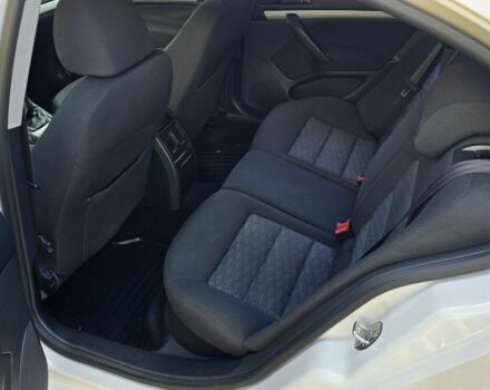 Белый Шкода Октавия, объемом двигателя 2 л и пробегом 180 тыс. км за 8700 $, фото 19 на Automoto.ua