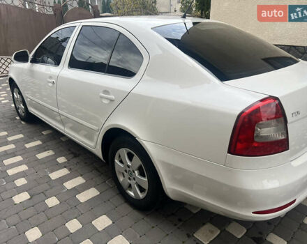 Білий Шкода Октавія, об'ємом двигуна 1.6 л та пробігом 313 тис. км за 7950 $, фото 17 на Automoto.ua
