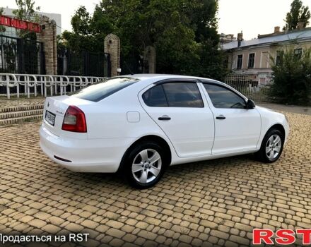 Белый Шкода Октавия, объемом двигателя 1.2 л и пробегом 138 тыс. км за 6700 $, фото 2 на Automoto.ua
