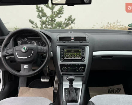 Белый Шкода Октавия, объемом двигателя 1.97 л и пробегом 239 тыс. км за 11999 $, фото 44 на Automoto.ua