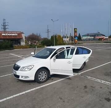 Білий Шкода Октавія, об'ємом двигуна 1.6 л та пробігом 198 тис. км за 7263 $, фото 14 на Automoto.ua