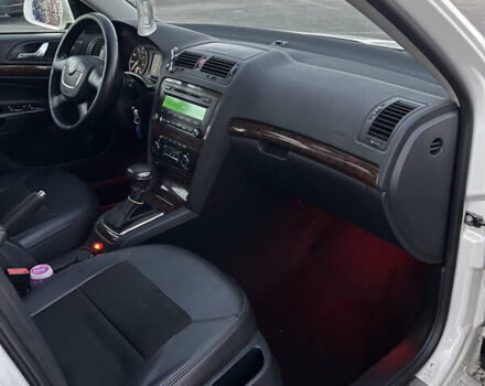 Шкода Октавия 2012 в Кропивницком (Кировограде) на Automoto.ua Белый Шкода Октавия, объемом двигателя 1.8 л и пробегом 222 тыс. км за 6700 $, фото 20 на Automoto.ua