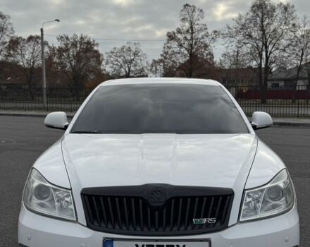 Білий Шкода Октавія, об'ємом двигуна 2 л та пробігом 202 тис. км за 11200 $, фото 1 на Automoto.ua