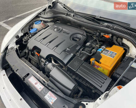 Белый Шкода Октавия, объемом двигателя 1.6 л и пробегом 312 тыс. км за 7500 $, фото 19 на Automoto.ua