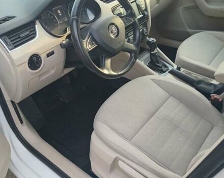 Белый Шкода Октавия, объемом двигателя 1.6 л и пробегом 218 тыс. км за 9700 $, фото 10 на Automoto.ua
