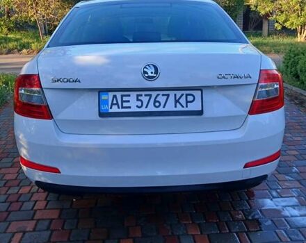 Белый Шкода Октавия, объемом двигателя 1.6 л и пробегом 240 тыс. км за 9700 $, фото 3 на Automoto.ua