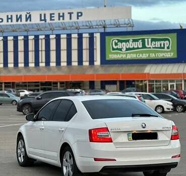Белый Шкода Октавия, объемом двигателя 1.4 л и пробегом 171 тыс. км за 10700 $, фото 5 на Automoto.ua