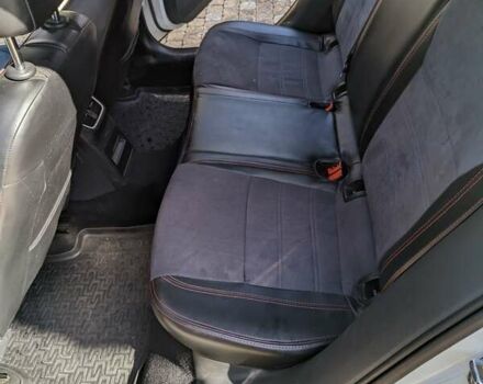 Белый Шкода Октавия, объемом двигателя 1.99 л и пробегом 136 тыс. км за 14000 $, фото 8 на Automoto.ua