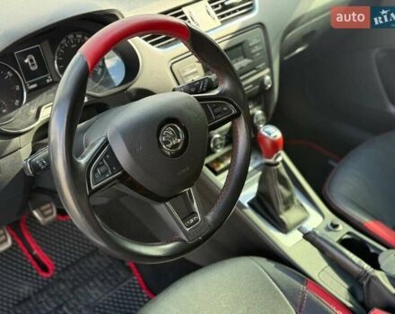 Білий Шкода Октавія, об'ємом двигуна 1.8 л та пробігом 139 тис. км за 10499 $, фото 10 на Automoto.ua