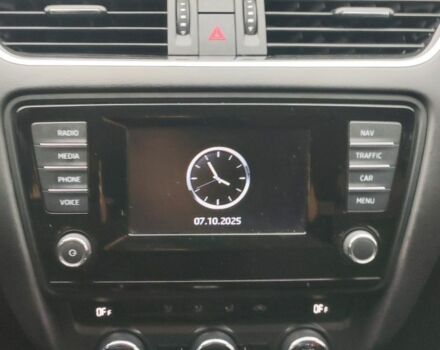 Белый Шкода Октавия, объемом двигателя 1.6 л и пробегом 250 тыс. км за 11499 $, фото 23 на Automoto.ua