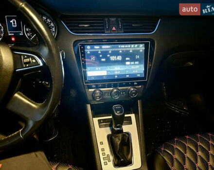 Білий Шкода Октавія, об'ємом двигуна 2 л та пробігом 305 тис. км за 12700 $, фото 9 на Automoto.ua