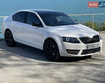 Белый Шкода Октавия, объемом двигателя 1.99 л и пробегом 136 тыс. км за 14000 $, фото 1 на Automoto.ua