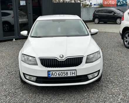 Білий Шкода Октавія, об'ємом двигуна 1.6 л та пробігом 275 тис. км за 8999 $, фото 4 на Automoto.ua
