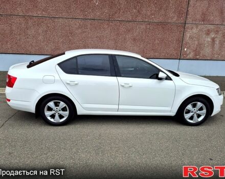 Білий Шкода Октавія, об'ємом двигуна 1.8 л та пробігом 204 тис. км за 9500 $, фото 6 на Automoto.ua
