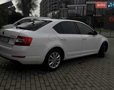 Білий Шкода Октавія, об'ємом двигуна 1.6 л та пробігом 324 тис. км за 9000 $, фото 9 на Automoto.ua