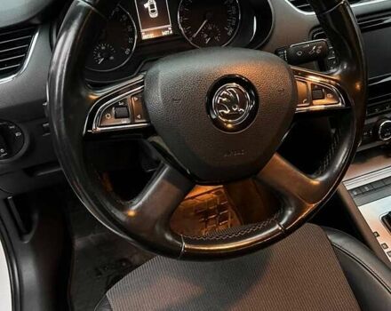 Белый Шкода Октавия, объемом двигателя 1.97 л и пробегом 282 тыс. км за 11000 $, фото 6 на Automoto.ua