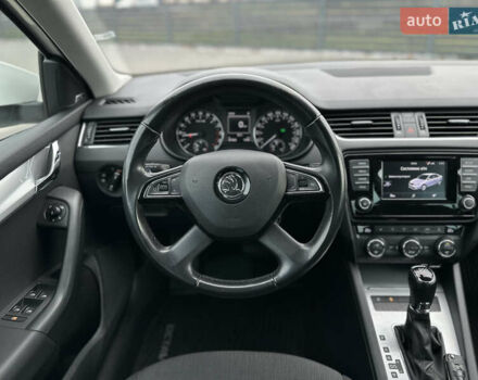 Белый Шкода Октавия, объемом двигателя 1.6 л и пробегом 227 тыс. км за 11800 $, фото 29 на Automoto.ua