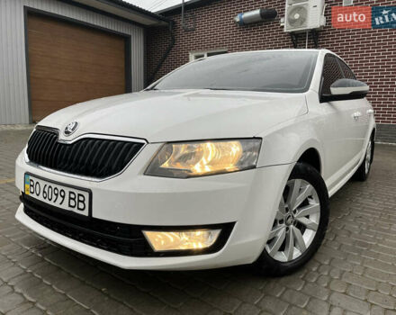 Белый Шкода Октавия, объемом двигателя 1.8 л и пробегом 174 тыс. км за 7999 $, фото 2 на Automoto.ua