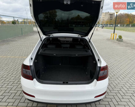 Шкода Октавия 2013 в Мукачеве на Automoto.ua Белый Шкода Октавия, объемом двигателя 1.6 л и пробегом 325 тыс. км за 10999 $, фото 25 на Automoto.ua