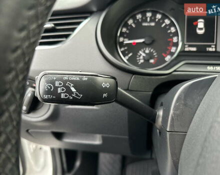 Белый Шкода Октавия, объемом двигателя 1.6 л и пробегом 227 тыс. км за 11800 $, фото 34 на Automoto.ua