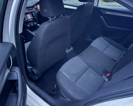 Белый Шкода Октавия, объемом двигателя 1.2 л и пробегом 122 тыс. км за 4300 $, фото 12 на Automoto.ua