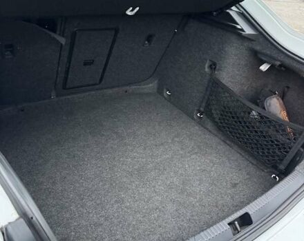 Білий Шкода Октавія, об'ємом двигуна 1.6 л та пробігом 227 тис. км за 10900 $, фото 9 на Automoto.ua