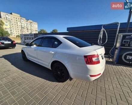 Білий Шкода Октавія, об'ємом двигуна 1.8 л та пробігом 162 тис. км за 10000 $, фото 4 на Automoto.ua