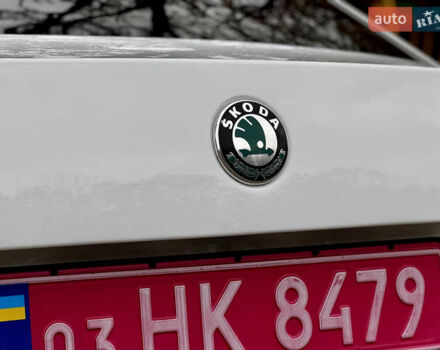 Шкода Октавія 2013 у Вінниці на Automoto.ua Білий Шкода Октавія, об'ємом двигуна 2 л та пробігом 223 тис. км за 10600 $, фото 18 на Automoto.ua