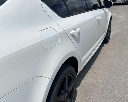 Белый Шкода Октавия, объемом двигателя 1.4 л и пробегом 206 тыс. км за 10600 $, фото 3 на Automoto.ua