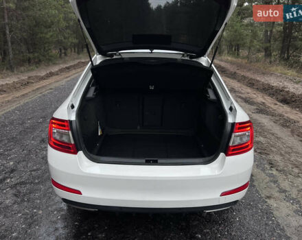 Білий Шкода Октавія, об'ємом двигуна 1.97 л та пробігом 348 тис. км за 14000 $, фото 46 на Automoto.ua