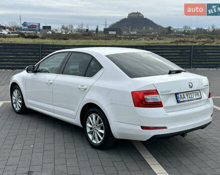 Белый Шкода Октавия, объемом двигателя 1.6 л и пробегом 227 тыс. км за 11800 $, фото 8 на Automoto.ua