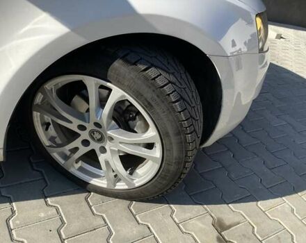 Білий Шкода Октавія, об'ємом двигуна 1.6 л та пробігом 221 тис. км за 11500 $, фото 8 на Automoto.ua