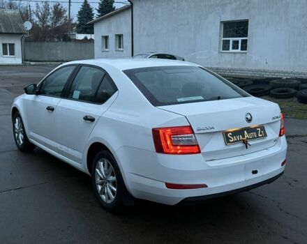Белый Шкода Октавия, объемом двигателя 1.2 л и пробегом 122 тыс. км за 4300 $, фото 5 на Automoto.ua