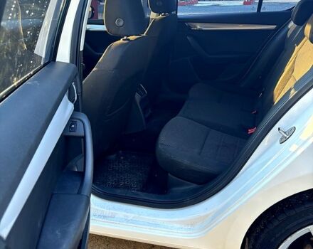 Білий Шкода Октавія, об'ємом двигуна 1.8 л та пробігом 255 тис. км за 11500 $, фото 3 на Automoto.ua
