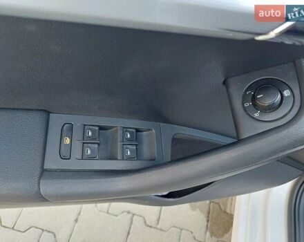 Белый Шкода Октавия, объемом двигателя 1.6 л и пробегом 350 тыс. км за 9200 $, фото 12 на Automoto.ua