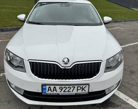 Білий Шкода Октавія, об'ємом двигуна 1.6 л та пробігом 227 тис. км за 10900 $, фото 5 на Automoto.ua