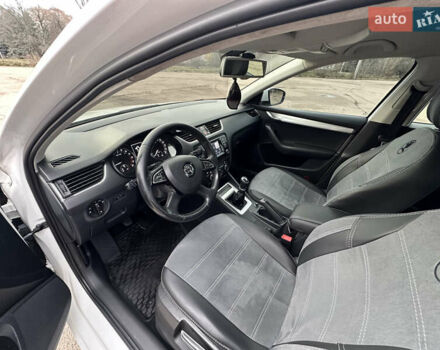 Білий Шкода Октавія, об'ємом двигуна 1.97 л та пробігом 280 тис. км за 9800 $, фото 8 на Automoto.ua