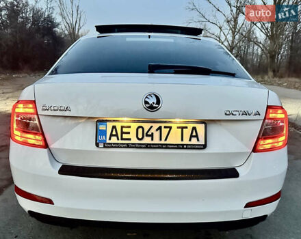 Білий Шкода Октавія, об'ємом двигуна 2 л та пробігом 305 тис. км за 12700 $, фото 4 на Automoto.ua