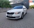 Белый Шкода Октавия, объемом двигателя 1.6 л и пробегом 350 тыс. км за 9200 $, фото 1 на Automoto.ua