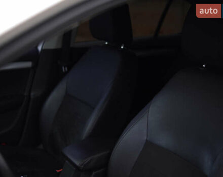 Белый Шкода Октавия, объемом двигателя 1.4 л и пробегом 254 тыс. км за 10500 $, фото 23 на Automoto.ua