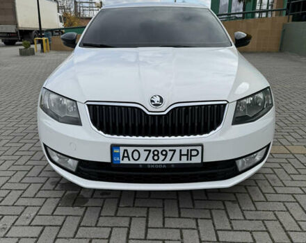 Шкода Октавия 2013 в Мукачеве на Automoto.ua Белый Шкода Октавия, объемом двигателя 1.6 л и пробегом 325 тыс. км за 10999 $, фото 10 на Automoto.ua